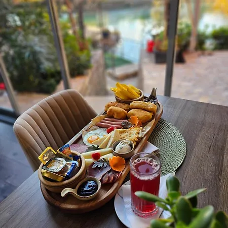 Hotel Ada 4*